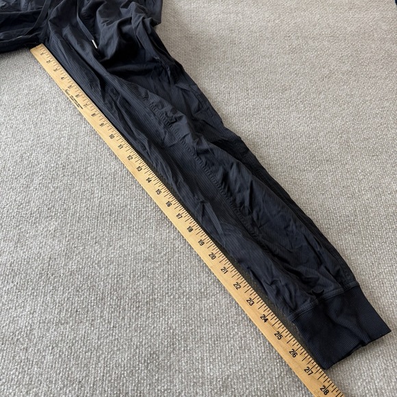 Lululemon Dance Studio Mid Rise Jogger Size 4 Black Workout Activewear‎ Summer - Picture 4 of 10